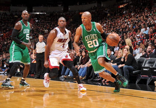 底特律老虎队在 2025 年美联季后赛外卡轮击败洋基，上演逆袭