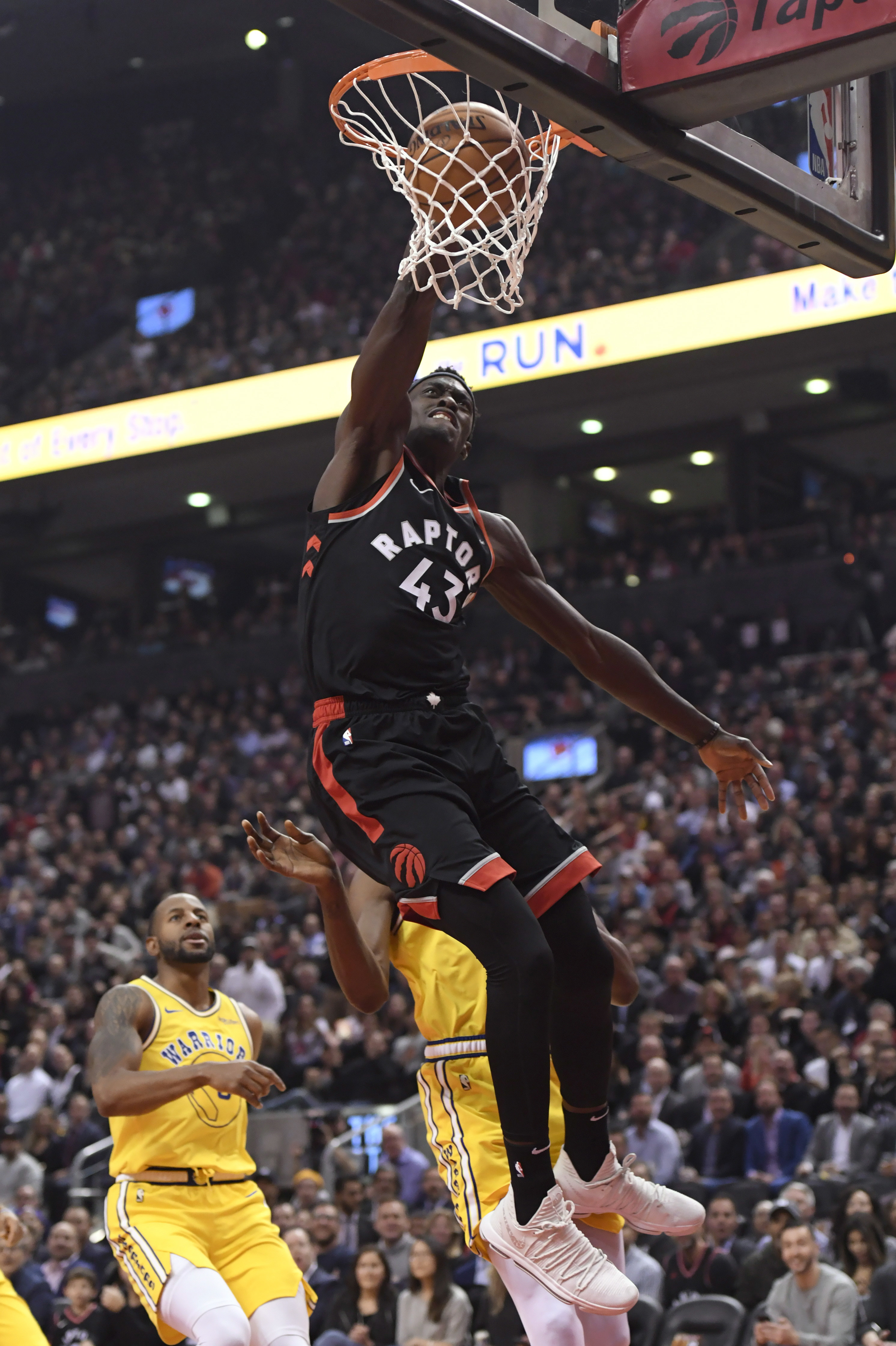 圣地亚哥教士在 2024 年常规赛最后一周逆转响尾蛇，惊险锁定季后赛名额