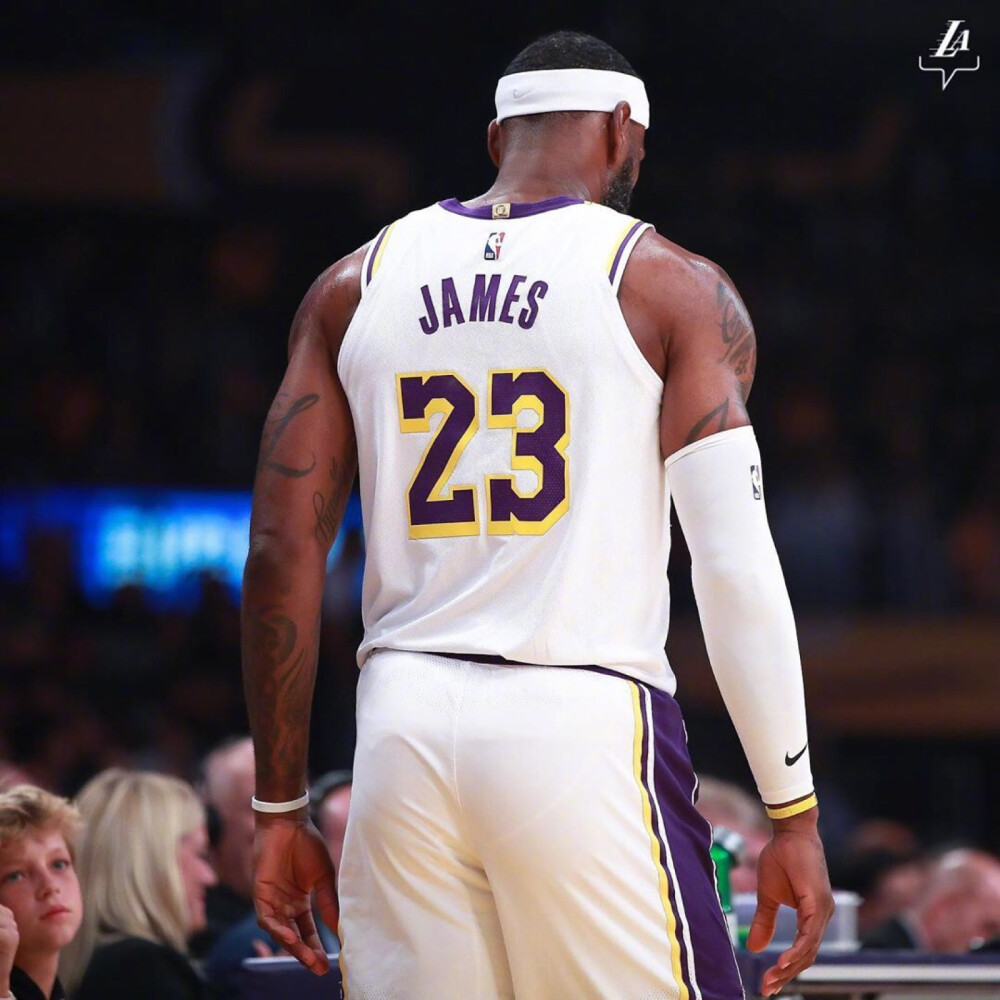 NBA战报：杜兰特空砍30分惨败卫冕冠军，太阳附加赛席位岌岌可危