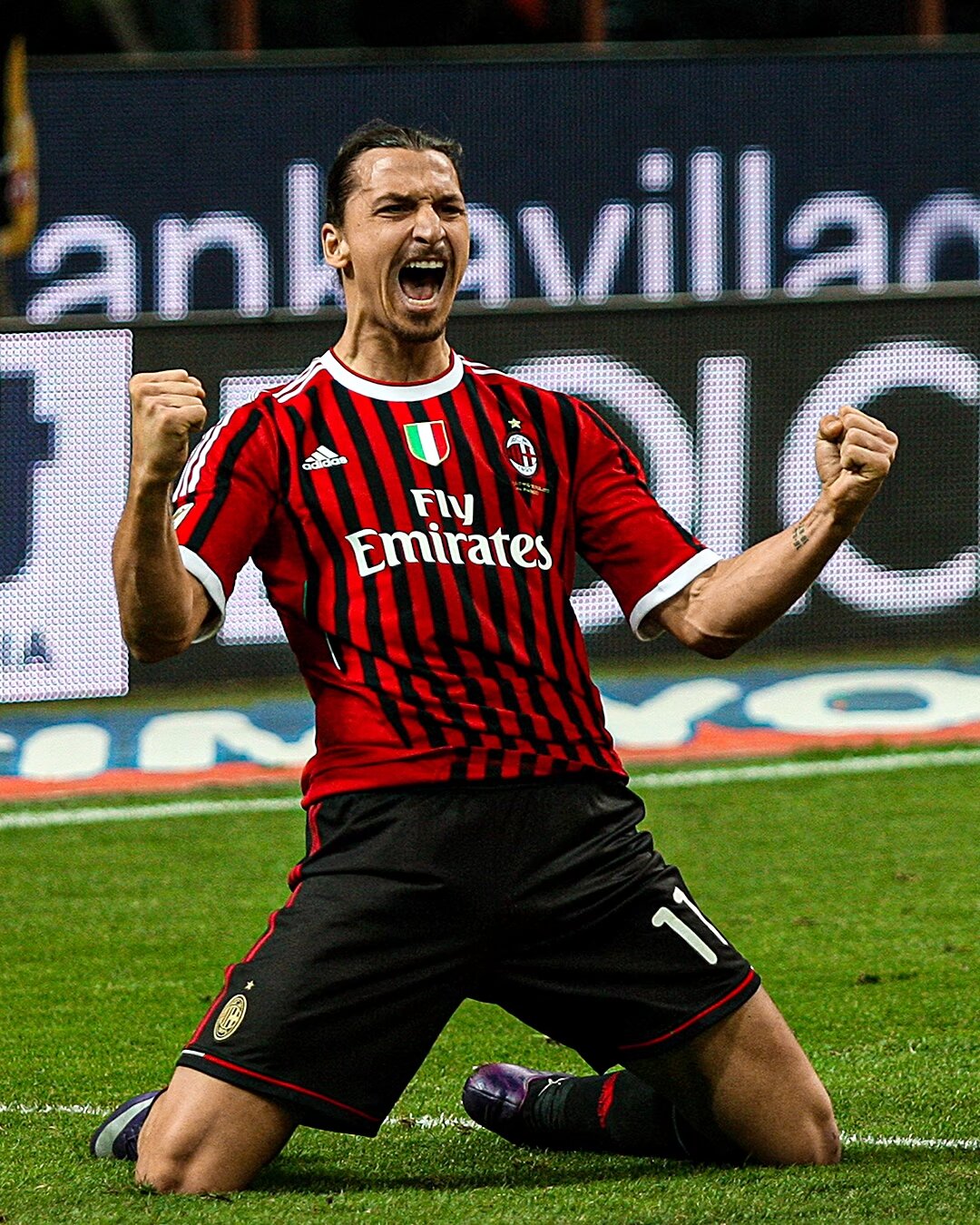 斯帕莱蒂与孔蒂的意甲逆转：那不勒斯击败尤文图斯，迎接新时代