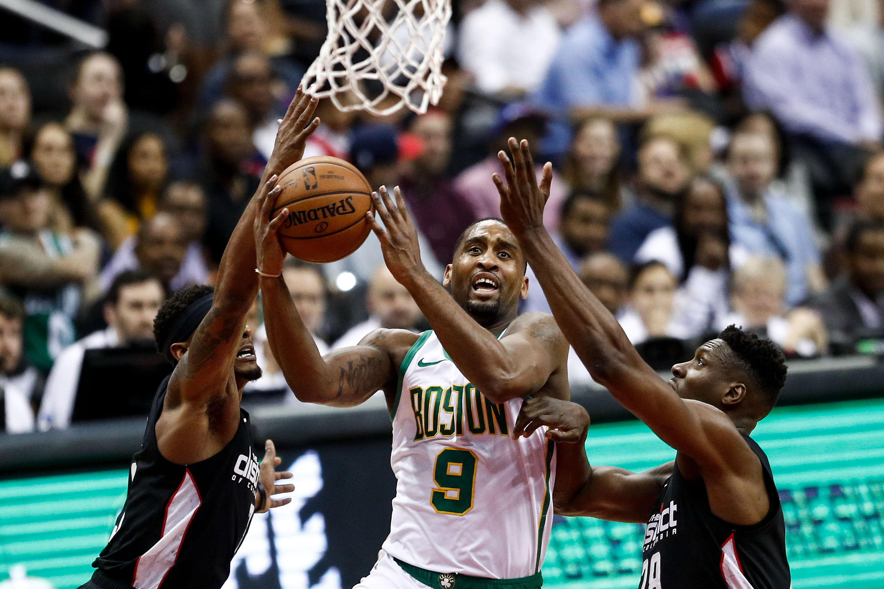 何塞·拉米雷斯全面性持续体现