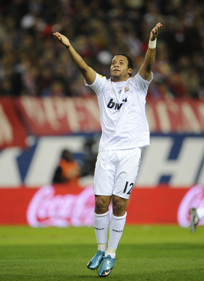 王俊杰27分，三分球9中7；林葳23分。中国男篮有救了