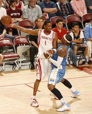 [德超杯]凯恩破门迪亚斯建功 拜仁2-1斯图加特问鼎